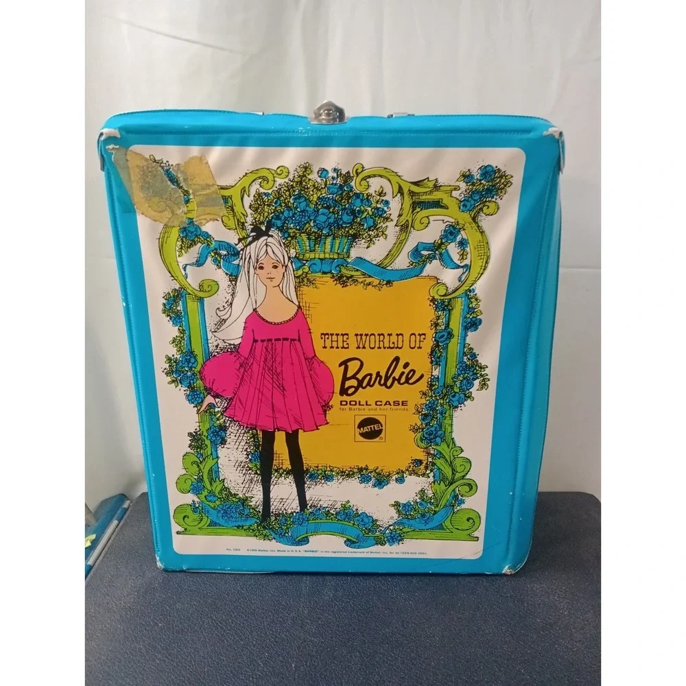 Vintage The World of Barbie Doll Case #1002 1968 MATTEL READ DESCRIPTION